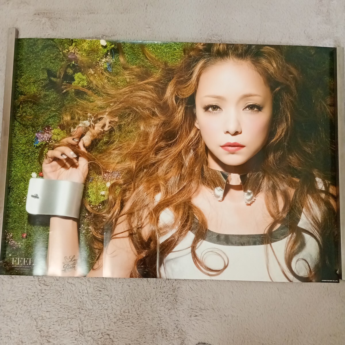 新品】新品 未開封 安室奈美恵 FEEL TOUR 2013 ツアーグッズ ポスター