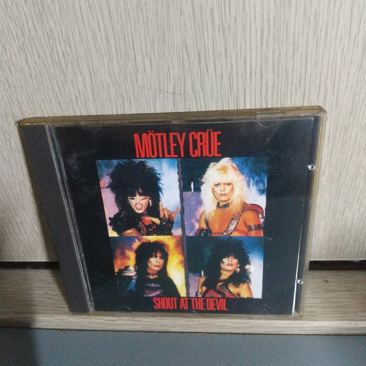 Motley Crue / Shout At The Devil ◇ モトリー・クルー / シャウト