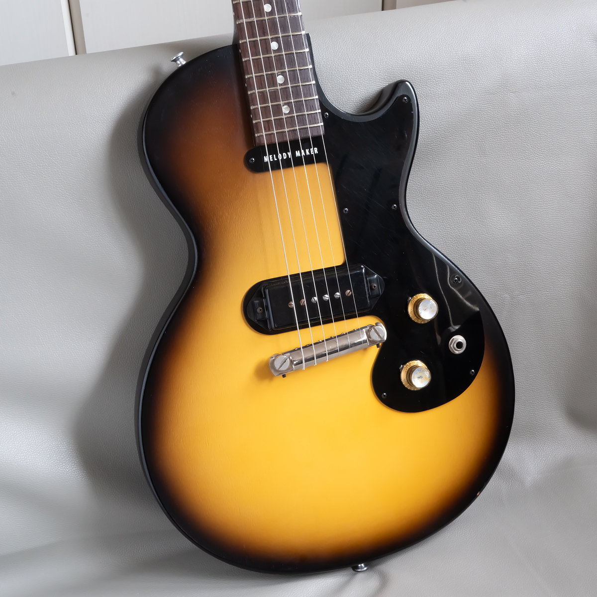 中古】Greco MELODY MAKER MG600 ハードケース付き ノーマルの落札