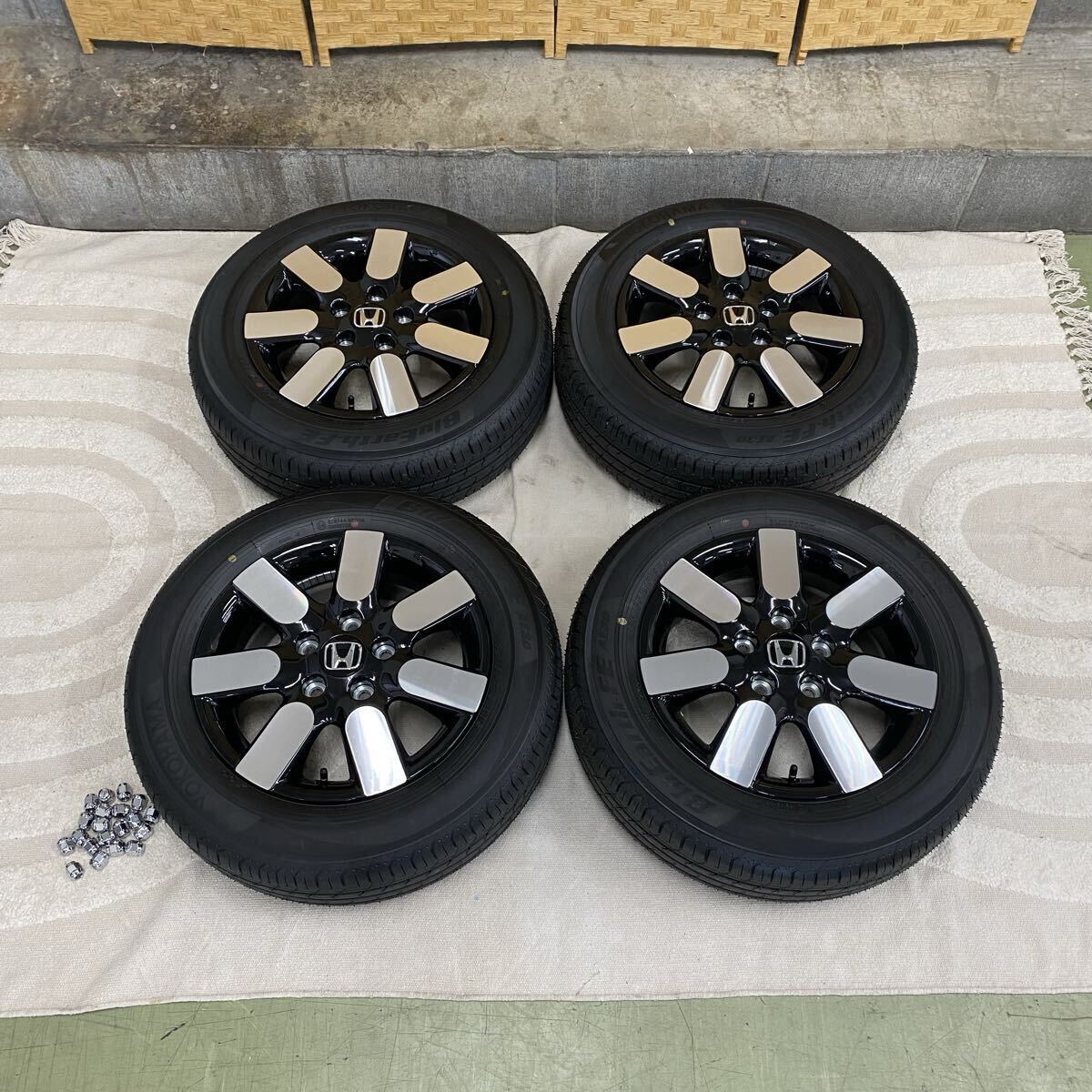 ゆ*た様 HONDAシビックSIRホイールキャップ１５インチ 中古】ホンダ HONDA 純正 ホイールキャップ センターカバー ホイール