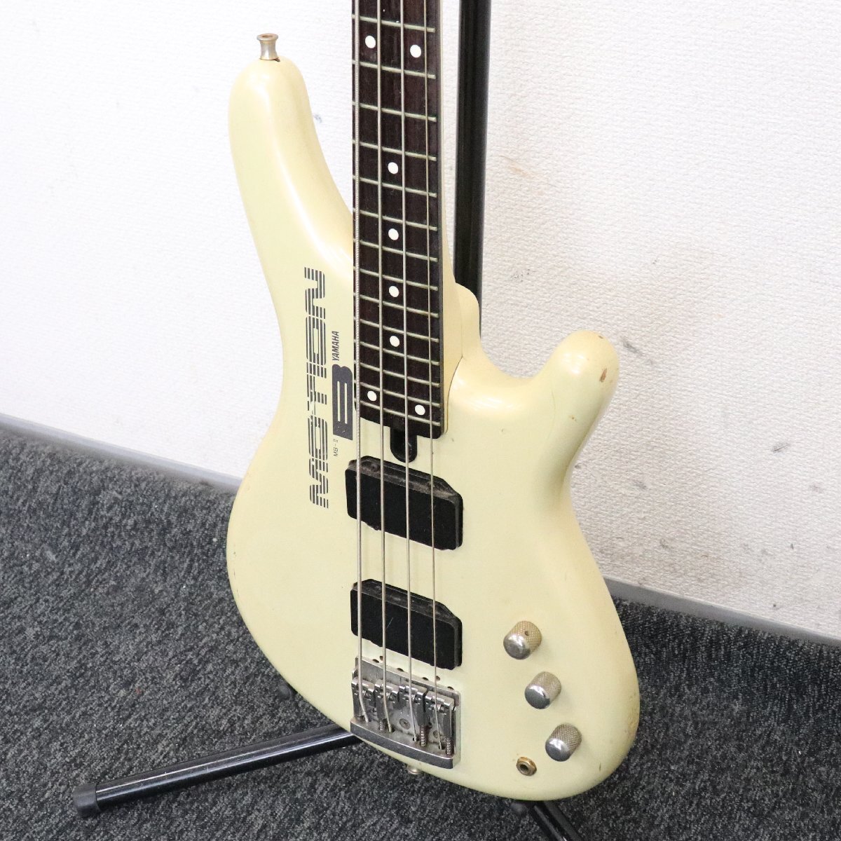 中古】エレキベース ヤマハ Motion B MBS モーションB 希少 バナナ