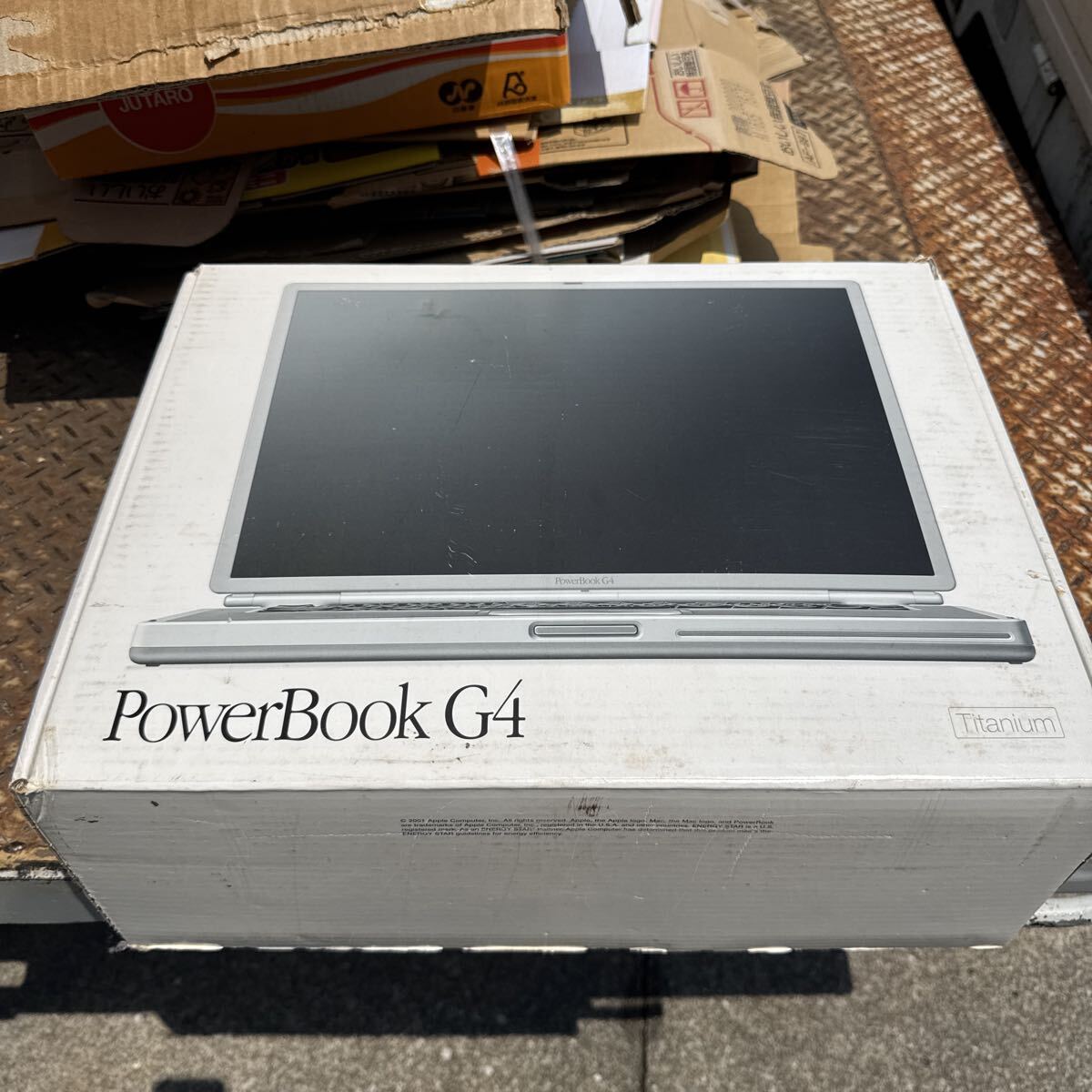 Apple PowerBook G4 15-inch “Titanium” M8407 (PowerPC G4 667MHz