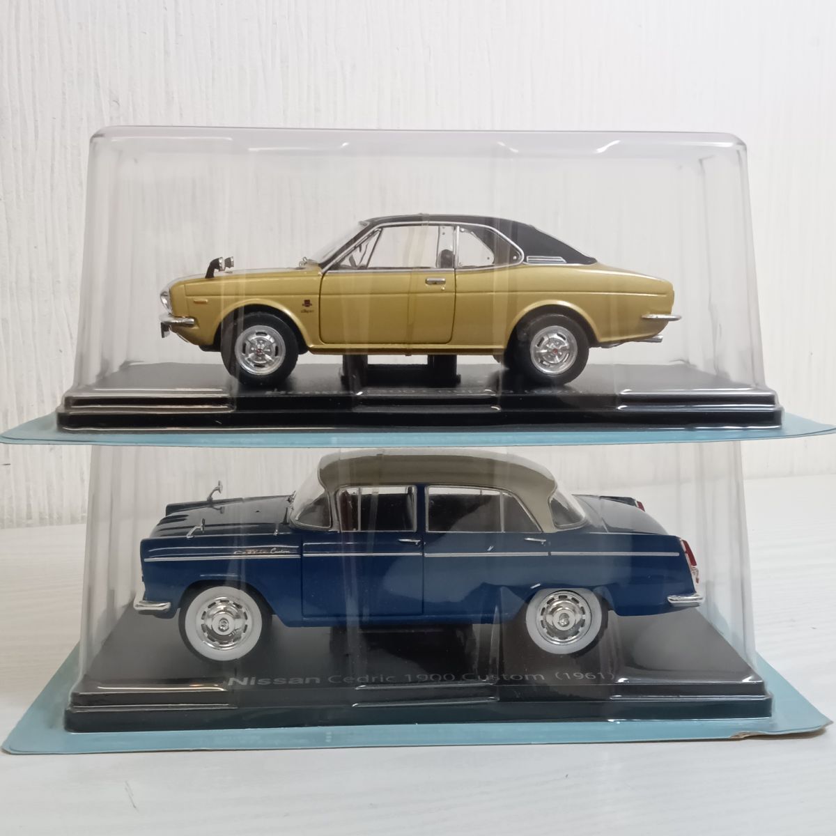 未使用に近い】最新号！アシェット 国産名車 1/24 日産 セドリック HT