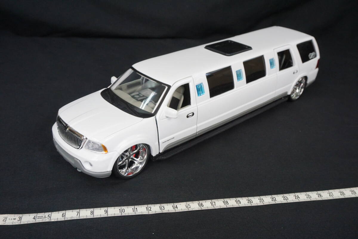 傷や汚れあり】【1円～】ラジコン Ford フォード LINCOLN NAVIGATOR