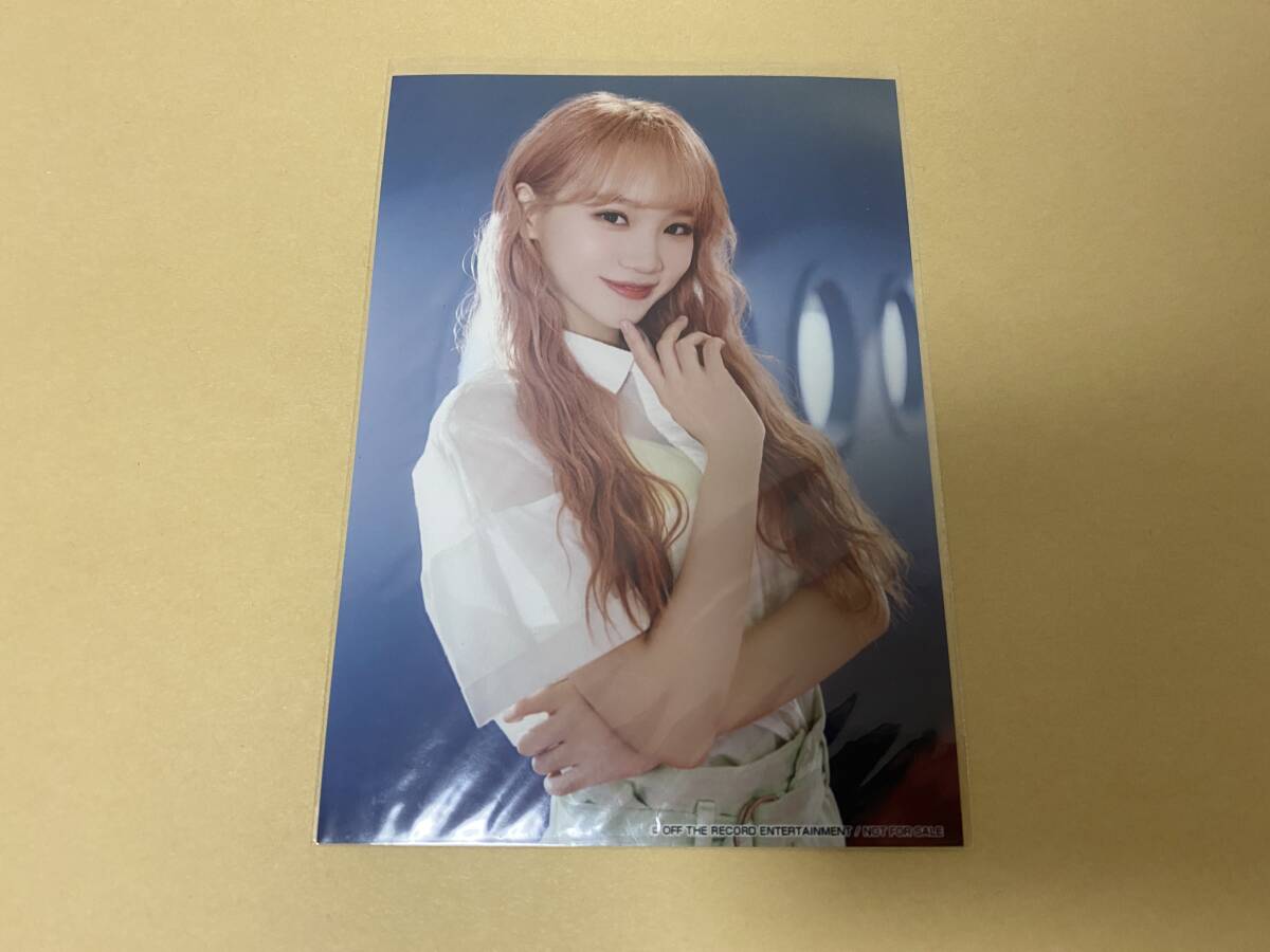 IZ*ONE COLOR*IZ CD キムチェウォン サイン入り 新品】IZ*ONE IZONE キム・チェウォン KIM CHAE WON 直筆 サイン写真