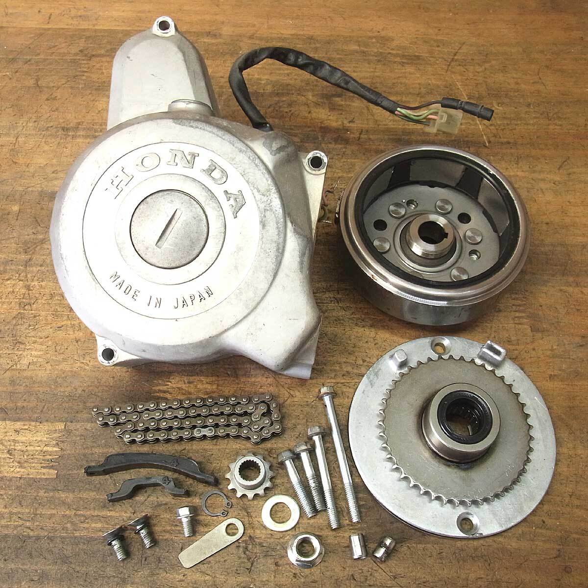 ジムニーSJ30 LJ50エンジンクランクシャフト フライホイール付き