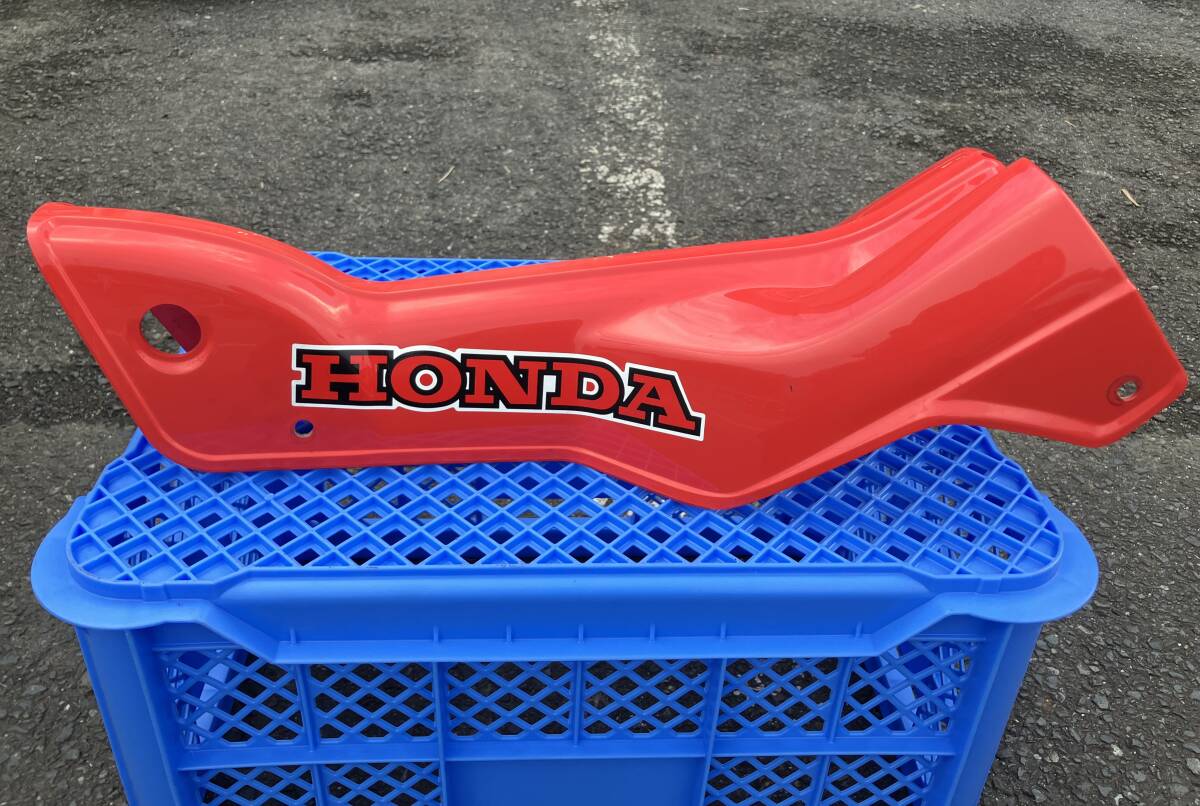 新品】純正 新品未使用 CT110 ハンターカブ メインパイプカバー