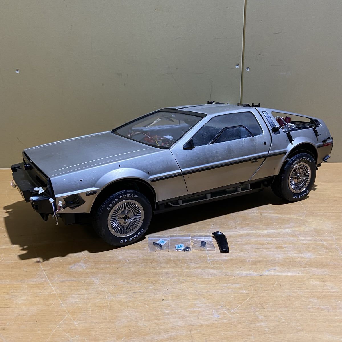 デアゴスティーニ 1/8 デロリアン完成品(組み立てサービスによる完成品