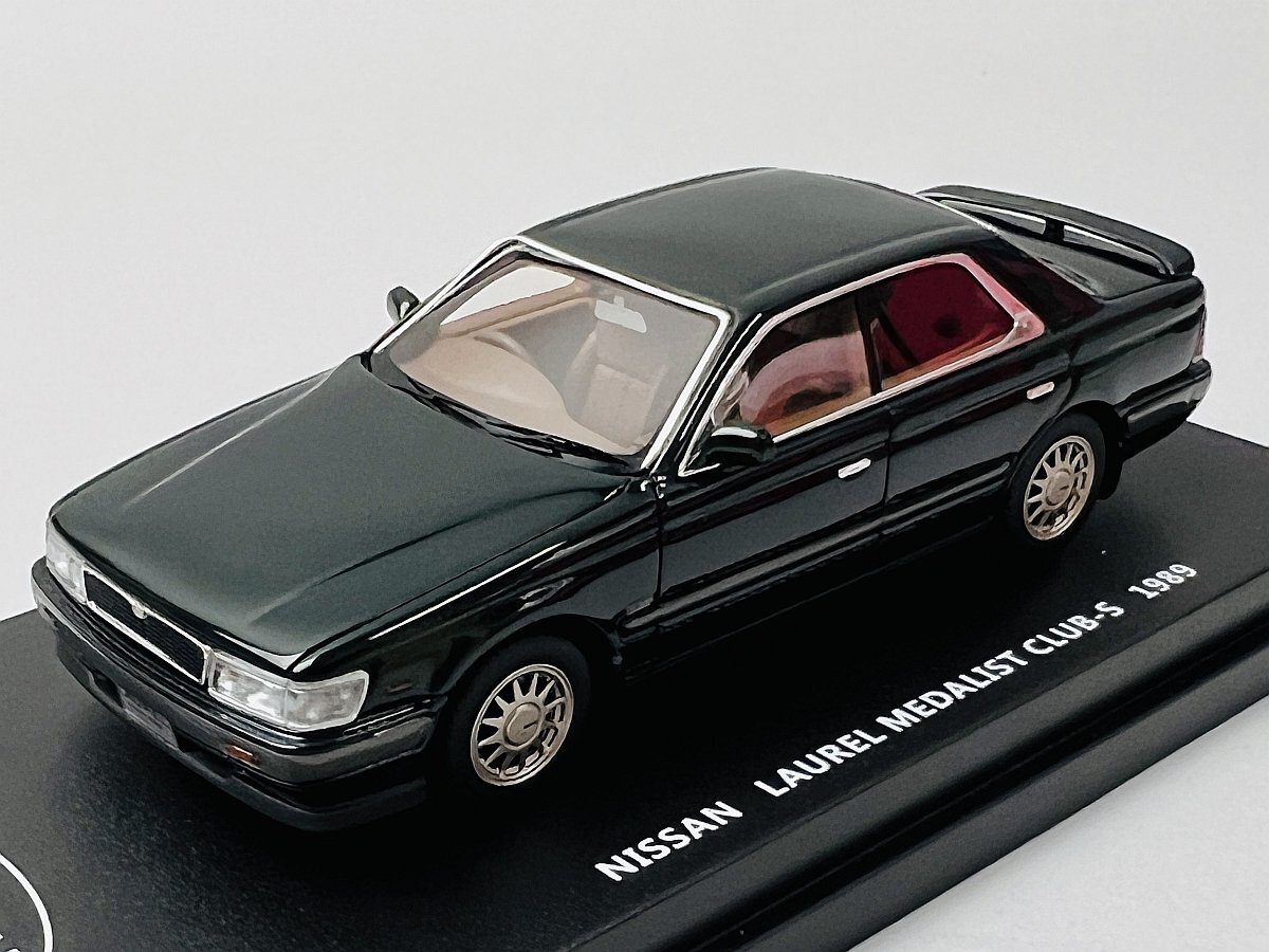 新品】1/43 日産 ローレル ターボ メダリスト クラブ S (C33) ダーク