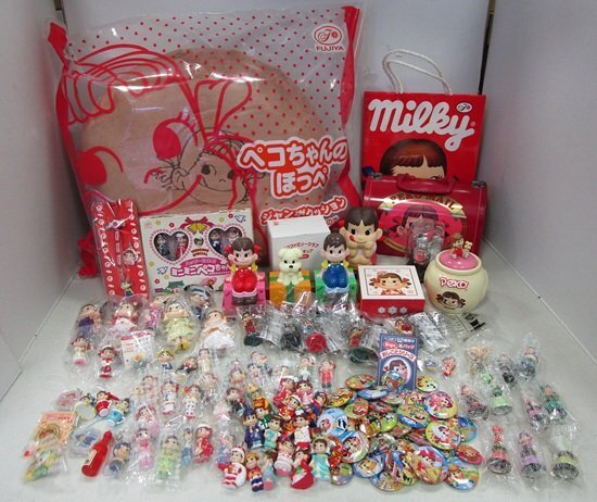 新品】☆新品 不二家 ペコちゃん ペコちゃん人形 キーホルダーまとめて