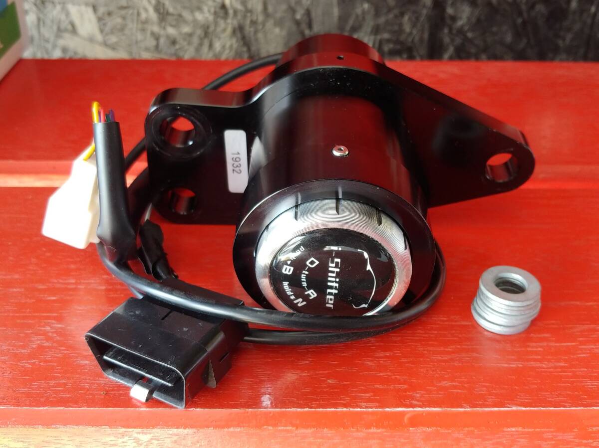 美品□ 30プリウス 最新型 アイシフター I-SHIFTER Ver.2 □ZVW30の