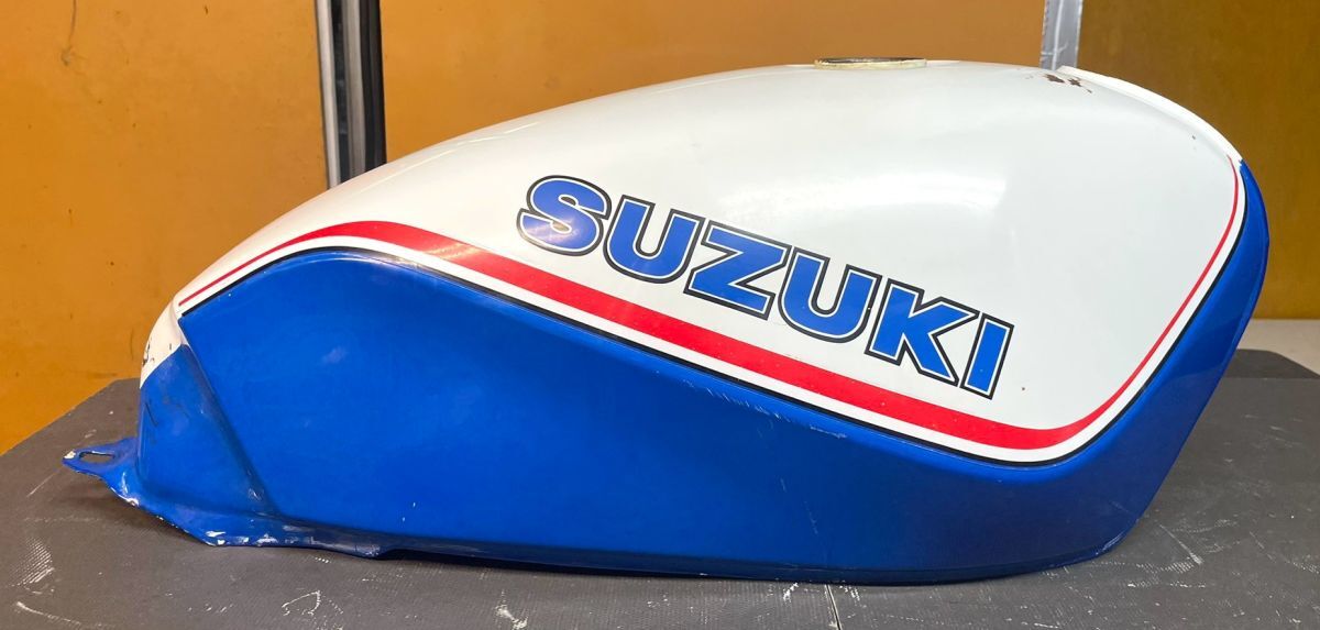 GSX400F GSX400FS 旧車 族車 絶版 スズキ ジーフォアの落札情報詳細