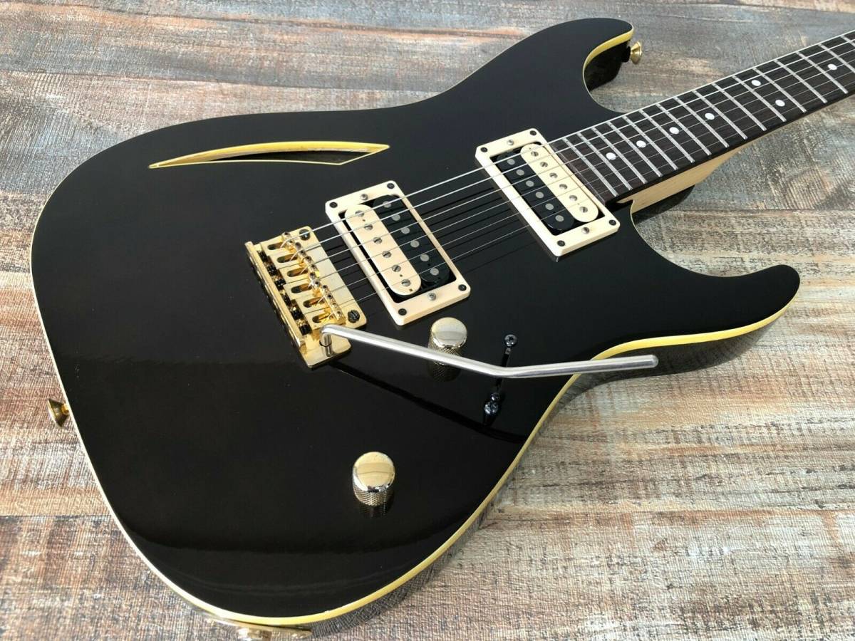 エレキギター　CHARVEL JACKSON CDT-80 国産 中古】Charvel CDT-80 Dinky DKモデル セミホロウボディ レッド