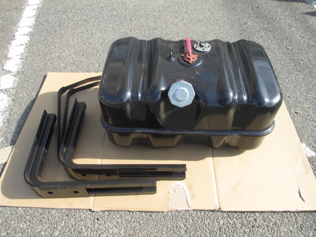 三菱 ふそう トラック 燃料タンク 100L 三菱ふそう トラック用100リットル燃料タンク