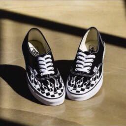 新品 Authentic Checker Flame オーセンティック Vans の落札情報詳細 ヤフオク落札価格情報 オークフリー スマートフォン版