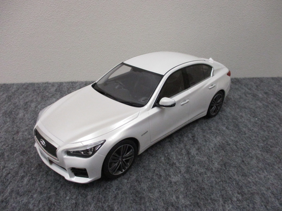 京商 SAMURAI V37 スカイライン 1/18 350GT タイプSP