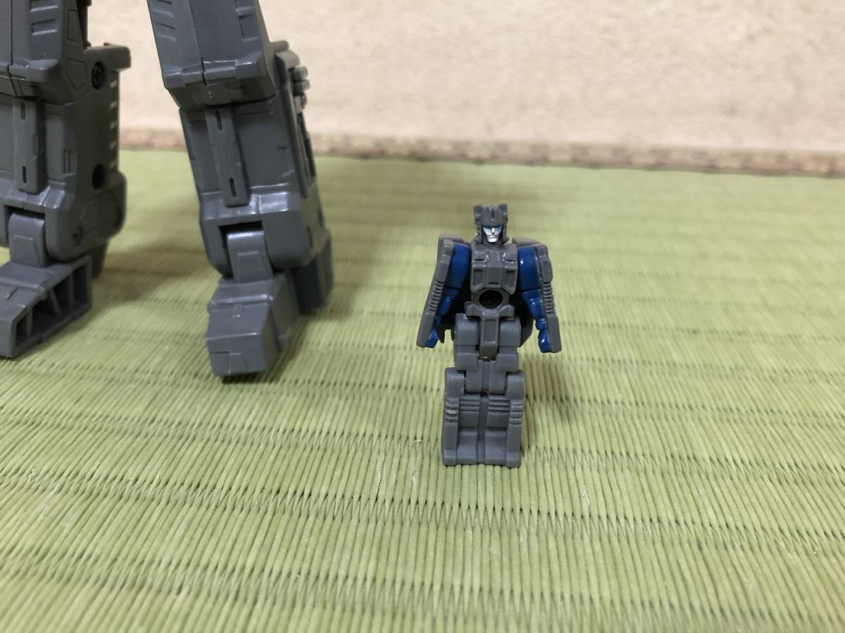 タカラトミー トランスフォーマーレジェンズ Lg31 フォートレスマキシマス フォートレス単品 検 スコルポノック メガザラック の落札情報詳細 ヤフオク落札価格情報 オークフリー スマートフォン版