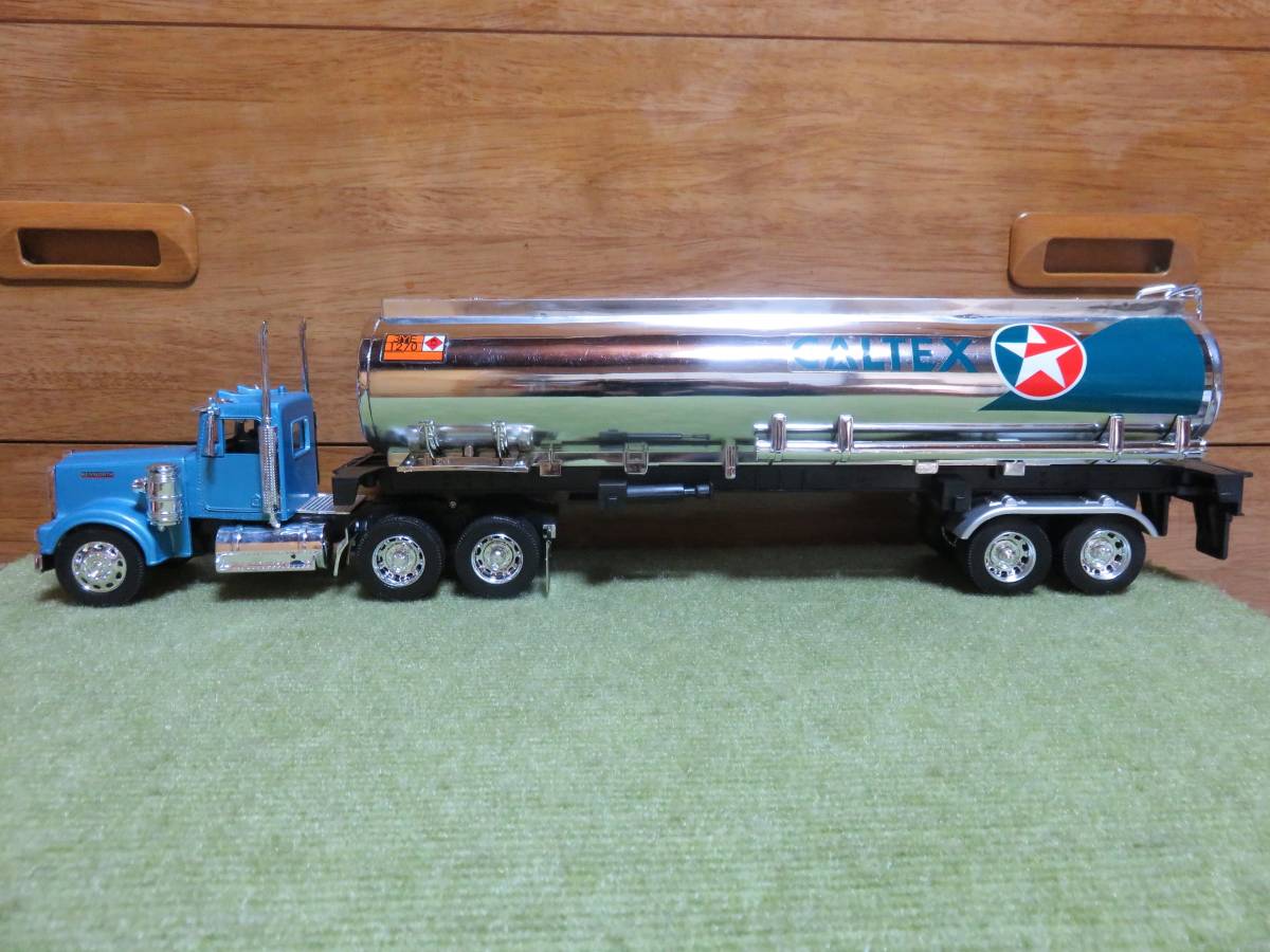 【新品】レアなHAULERアメリカントレーラー車大き目のラジオコントロールカー 新品】レアなHAULERアメリカントレーラー車大き目のラジオ