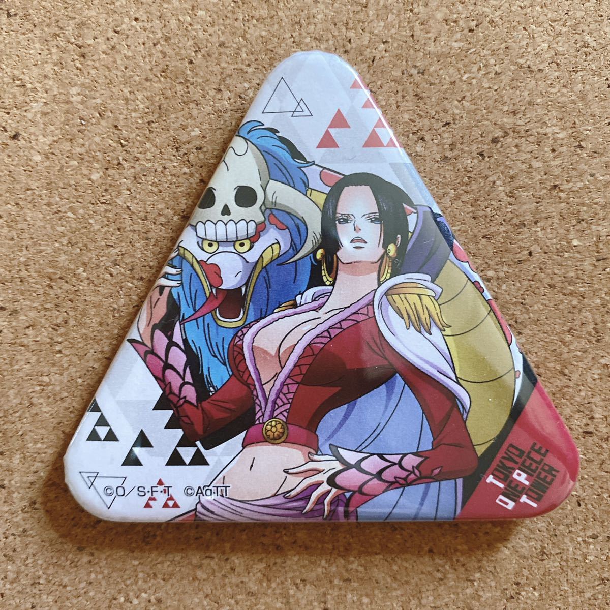ワンピース　東京ワンピースタワー　トンガリ缶バッジ　ボア・ハンコック ワンピース 東京ワンピースタワー トンガリ缶バッジ ボア