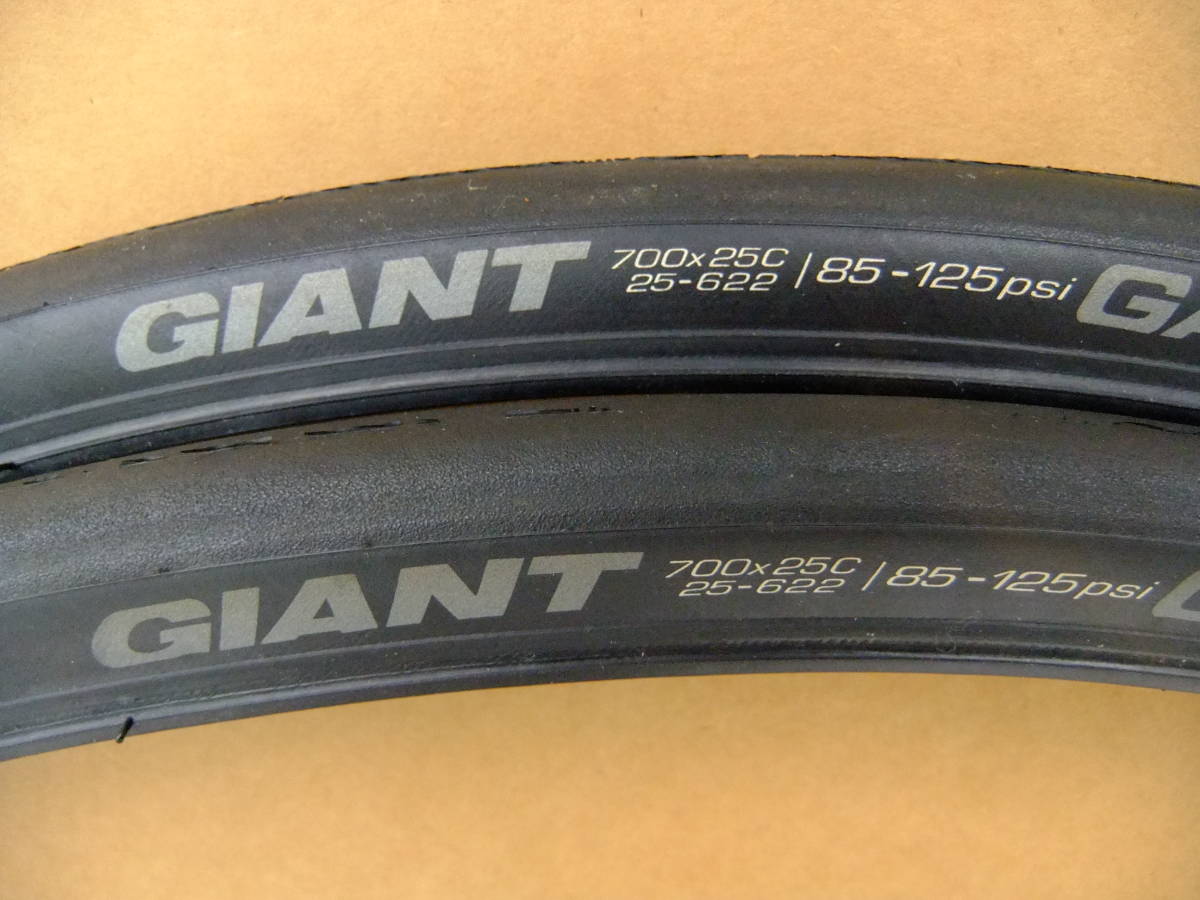 Giant Gavia Sl 700 25c チューブレスレディ タイヤ 700c ジャイアント完成車標準装備 新車外しの未走行 の落札情報詳細 ヤフオク落札価格情報 オークフリー スマートフォン版