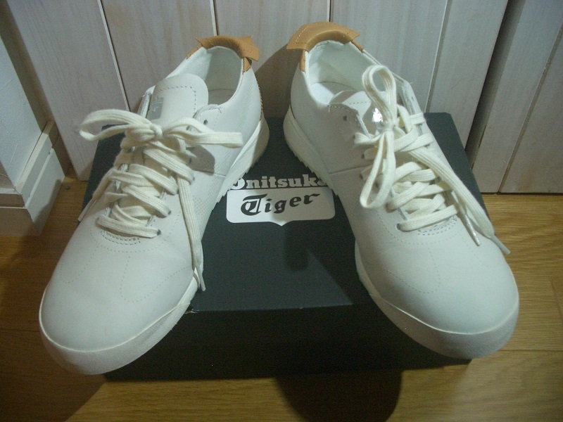onitsuka tiger saeculi