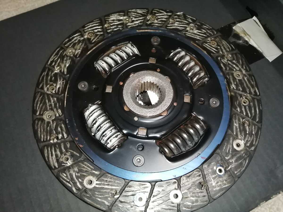 日産マーチ12sr K12型mt車 ニスモ製ノンアスベスト強化クラッチディスク カバー 磨耗ほぼなし美品 Nismo Exedy March の落札情報詳細 ヤフオク落札価格情報 オークフリー スマートフォン版