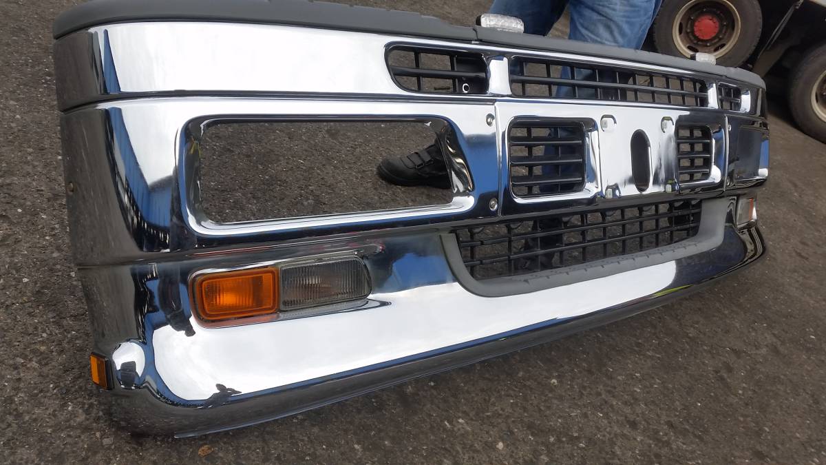 ISUZU いすゞ ギガ メッキ フロントバンパー R2-11-1の落札情報詳細