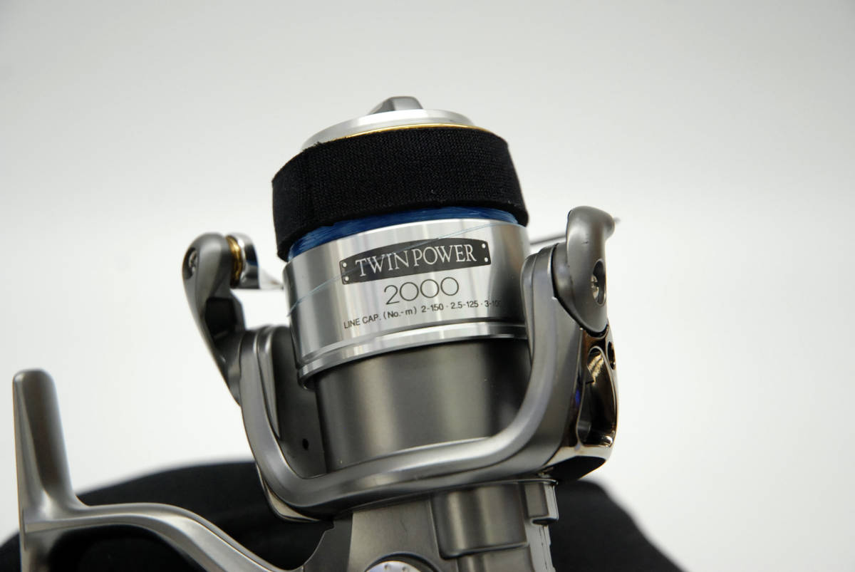 Shimano シマノ Twinpower 00 ツインパワー 00 スピニングリール リールケース付 の落札情報詳細 ヤフオク落札価格情報 オークフリー スマートフォン版