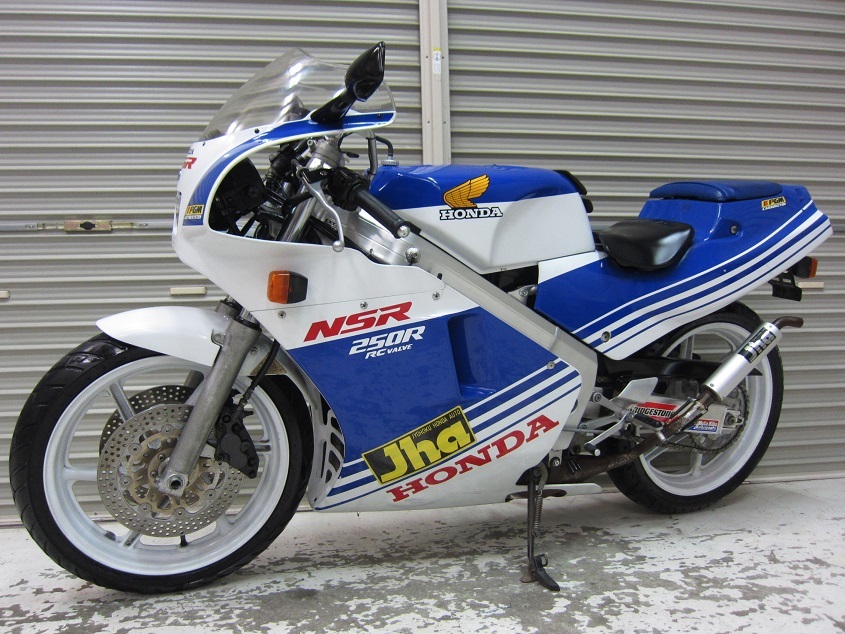 NSR250R MC18 88年式 純正チャンバー 超希少絶版車!! ホンダ NSR250R MC18 88年式 純正チャンバー 超希少絶版車!! ホンダ