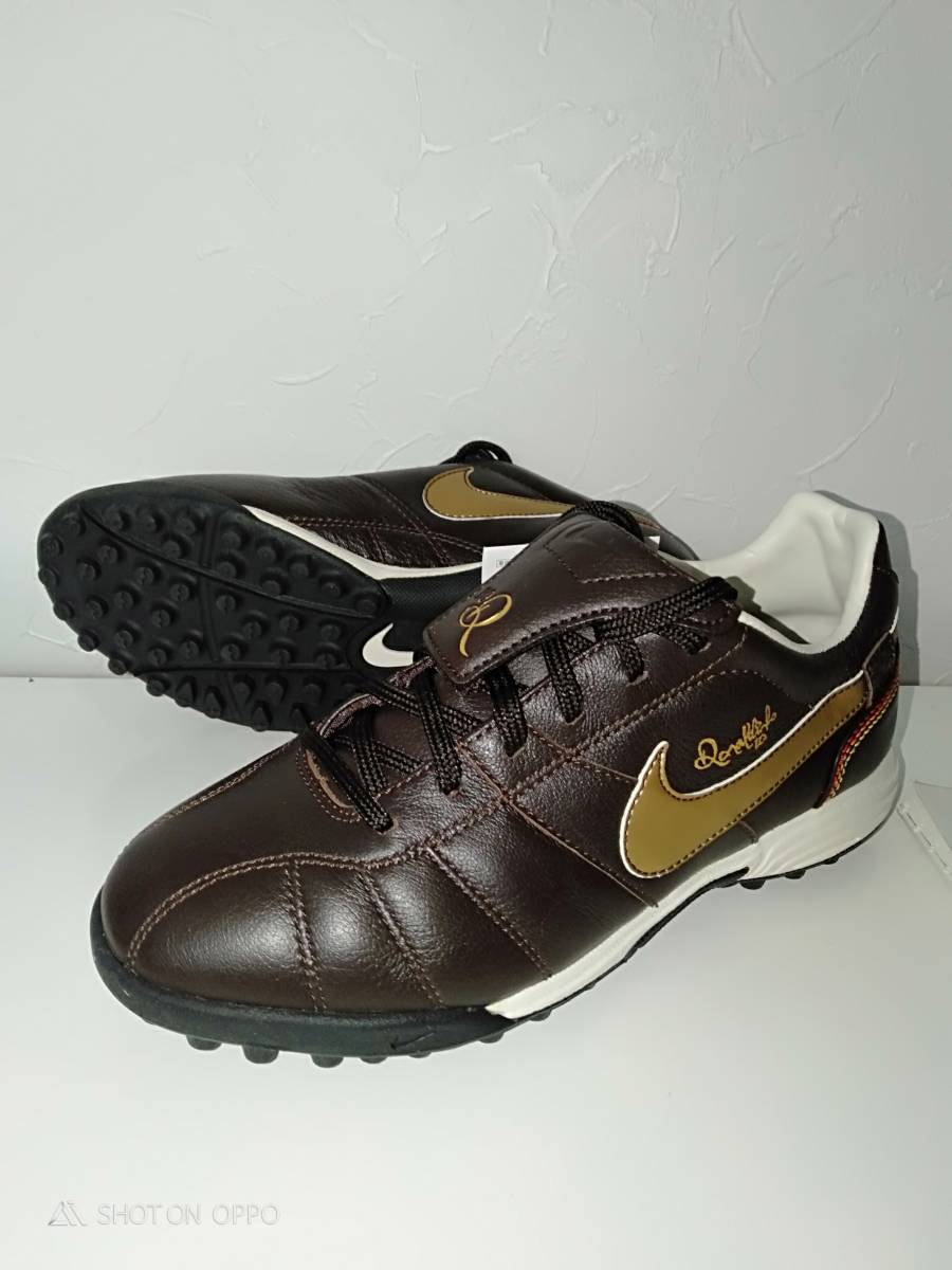 新品 Nike 23 0cm サッカートレーニングシューズ ジュニアティエンポ ロナウジーニョ の落札情報詳細 ヤフオク落札価格情報 オークフリー スマートフォン版