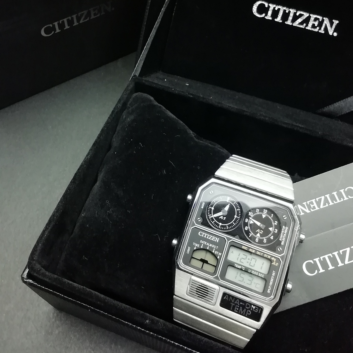 人気 CITIZEN ANA-DIGI シチズン デジアナ 温度計 クォーツ 8989