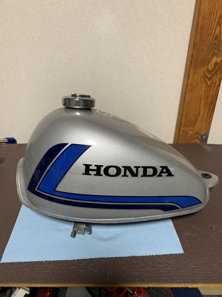 ホンダ 純正 スペンサーカラー モンキー5Lタンク ゴリラ 4ミニ等の落札
