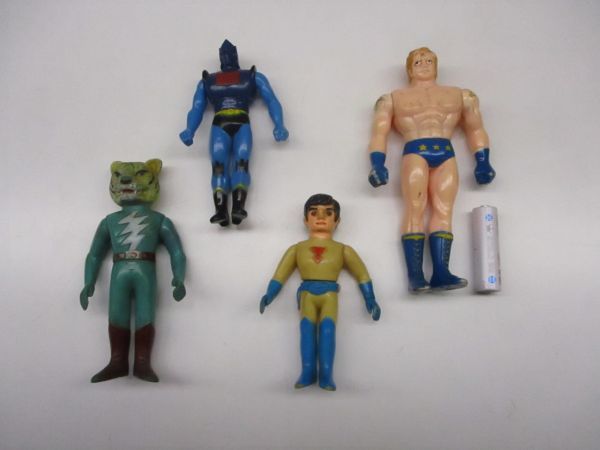 Kk14 ブルマァク タイガー セブン ガッチャマン 鷲尾健 バンダイ キン肉マン テリーマン ロビンマスク 当時物 ソフビ 4点セット の落札情報詳細 ヤフオク落札価格情報 オークフリー スマートフォン版