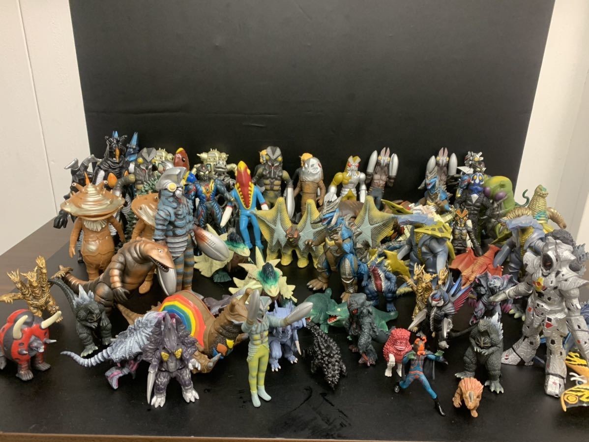 怪獣 ウルトラマン怪獣 ソフトビニール ウルトラ怪獣シリーズ ソフビ 宇宙人 ゴジラ 敵役 悪役 まとめ 大量セット の落札情報詳細 ヤフオク落札価格情報 オークフリー スマートフォン版