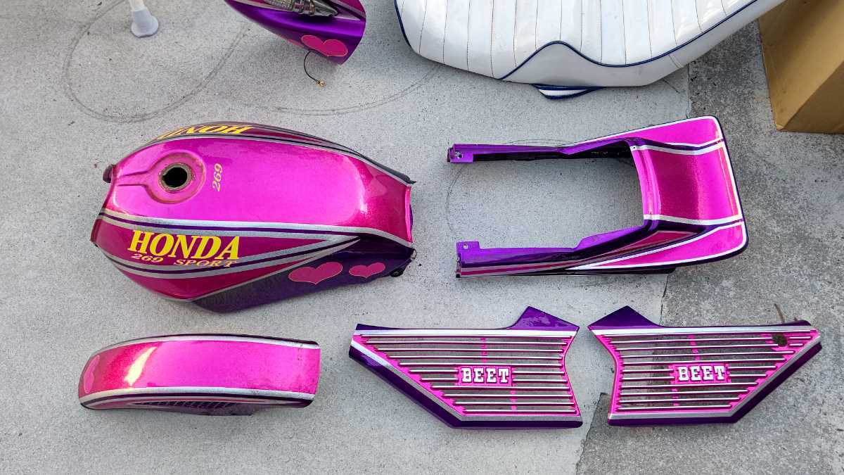 Honda CBX タンク 外装セット BEETサイドカバー Honda CBX タンク 外装セット BEETサイドカバー