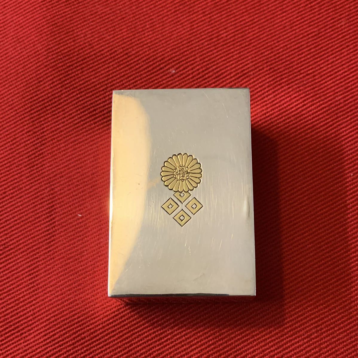 ボンボニエール 皇室 三笠宮家 家紋 菊紋 十六葉八重表菊 純銀 三越製