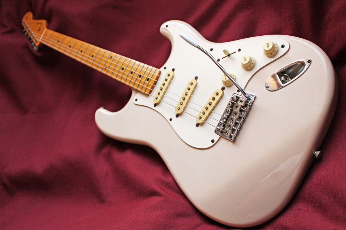 Fender Japan】ST-57（US Blonde）'57 Stratocaster（Ashボディ