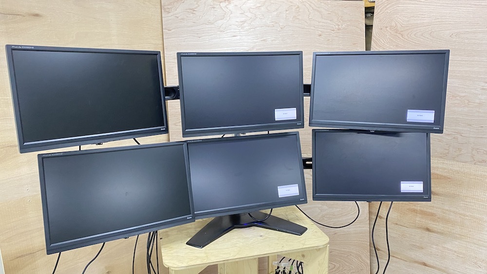 目立った傷や汚れなし】送料無料 動作品 FX 株 デイトレーダー 向け