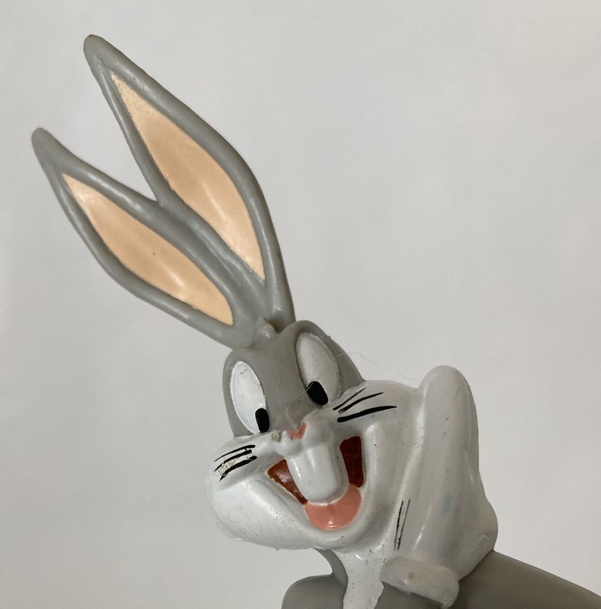 傷や汚れあり ルーニー テューンズ バッグス バニー フィギュア 人形 Looney Tunes Bugs Bunny Figure Warner Bros Store Japan の落札情報詳細 ヤフオク落札価格情報 オークフリー スマートフォン版