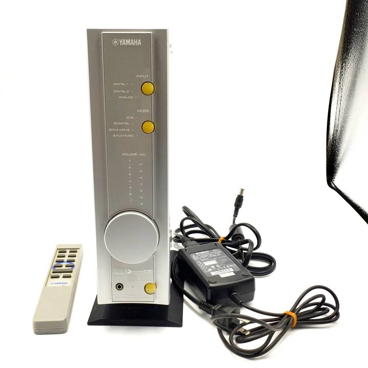 Yamaha DVX-700 DVD Home Theater System First Look