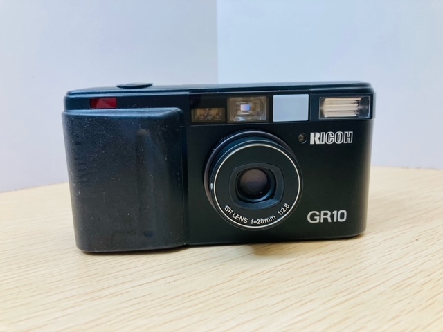 A083] RICOH GR10 フイルムカメラ