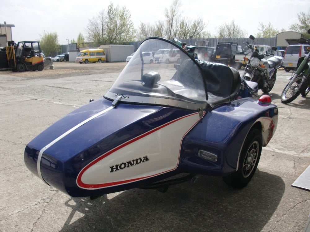 超絶品車 マグナ750サイドカー