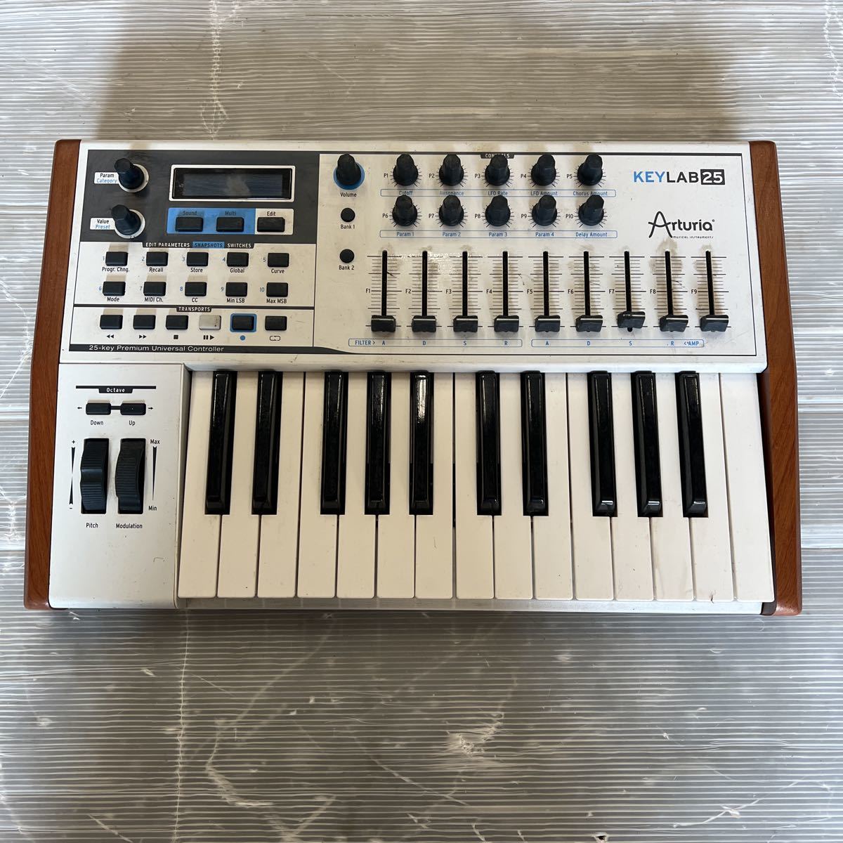 【全体的に状態が悪い】Arturia アートリア / KEYLAB 25 25鍵MIDIキーボード 動作未確認 の落札情報詳細| ヤフオク落札 ...