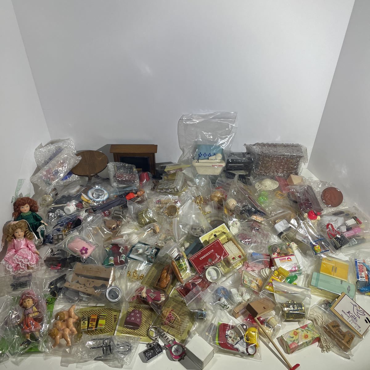 【レアアイテム：レトロ商品】Jリーグ ミニフラッグ 14本セット 1995年 レアアイテム：レトロ商品】Jリーグ ミニフラッグ 14本セット