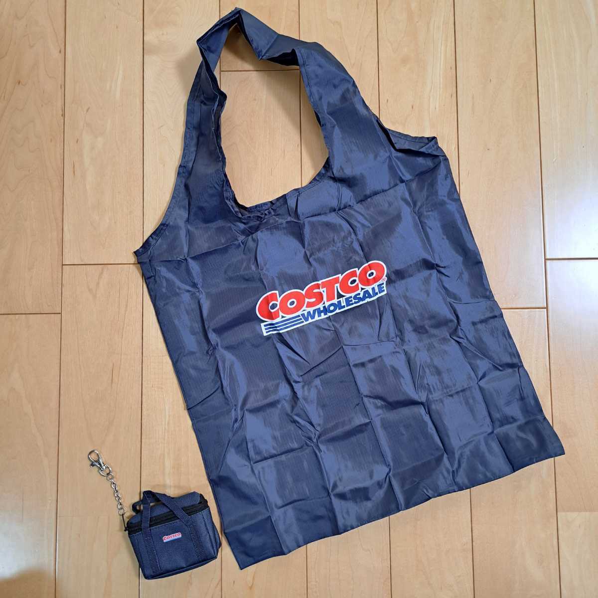 【未使用】コストコ ミニバック付き 折り畳み 20L エコバッグ キーチェーン付き ロゴ入り ショッピングバッグ トートバッグ 新品 未使用