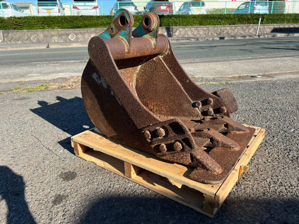 ユンボ 爪 バケット ショベルカー ツメ 重機 建設機械 土木 建築 工事