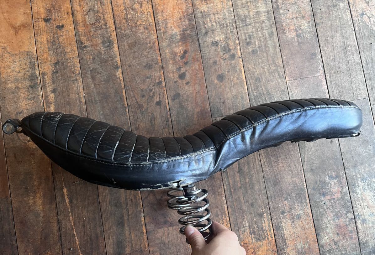 シートBates ベイツ レプリカ コブラシート タックロール ビンテージレザー