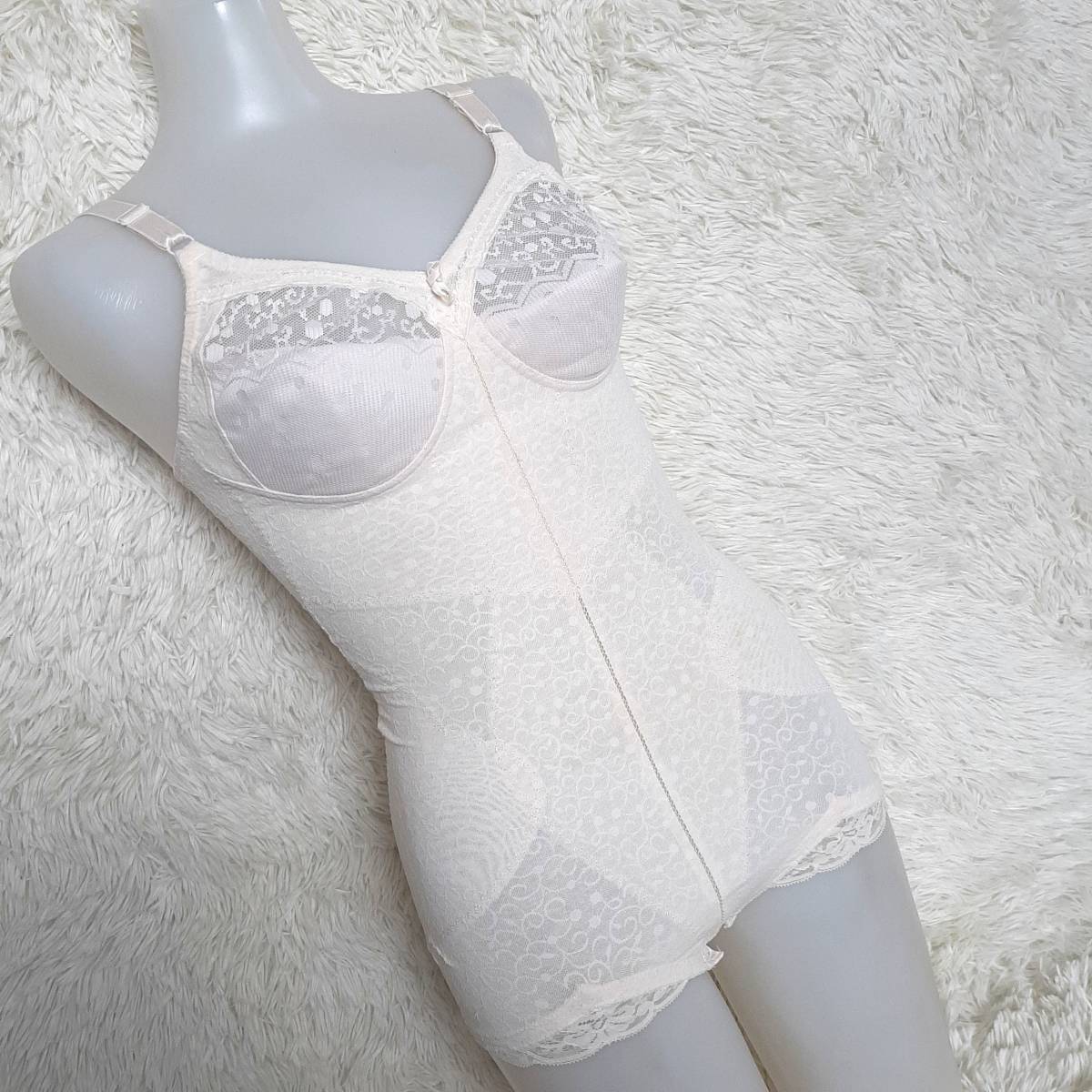 シャルレ ボディースーツ シャルレ ボディスーツ E95LL ピンク 程よく