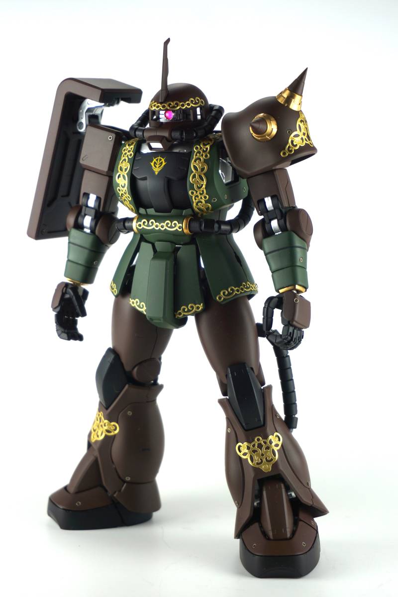 HGUC1/144 ガルマ専用ザクⅡ 完成品 （MG ガルマザビ