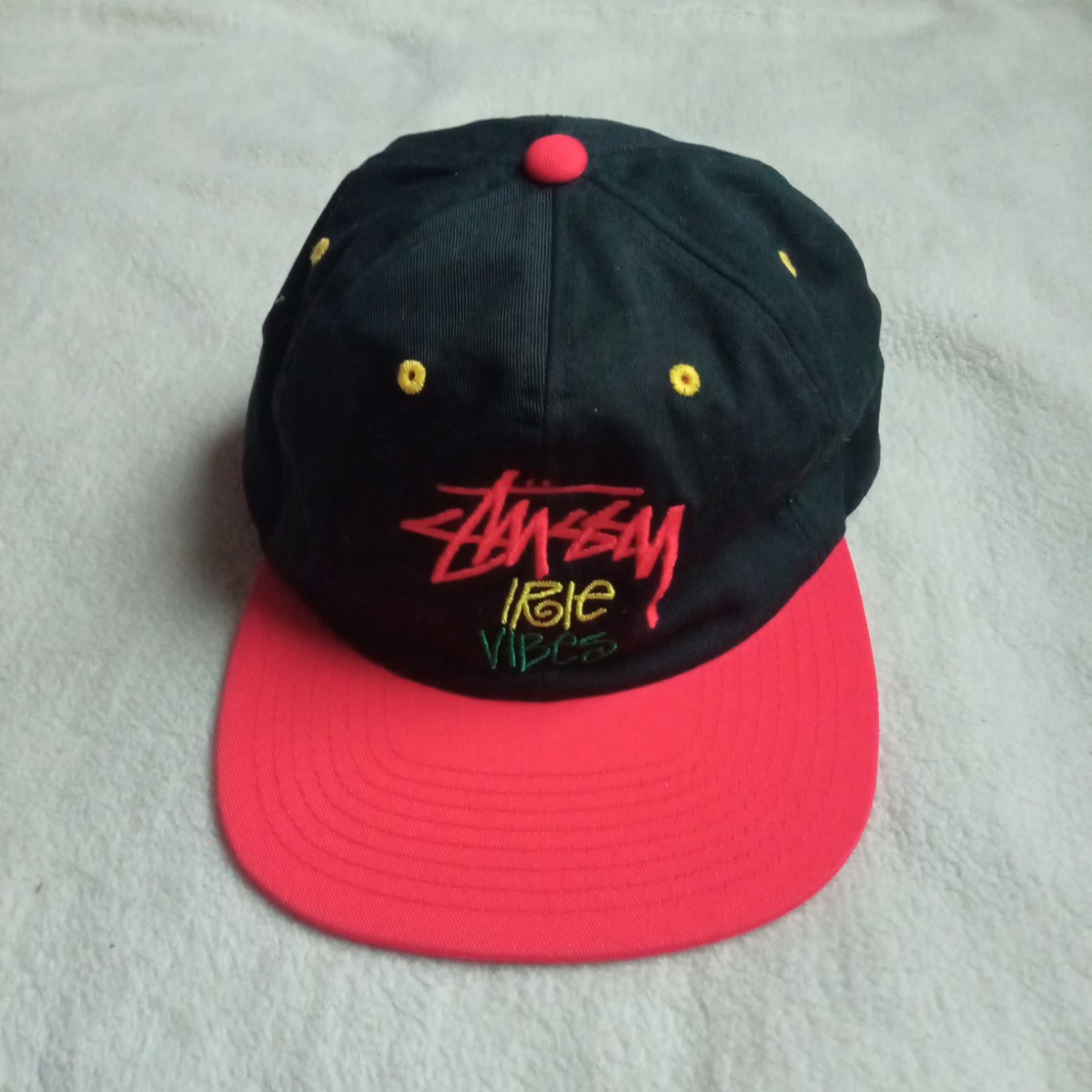 目立った傷や汚れなし】STUSSY ステューシー キャップ ラスタカラー